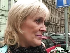 Caro sfarzoso teen mature video italiani Anya Olsen ha un grande pene naturale